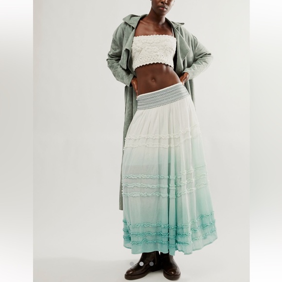 Free People Dresses & Skirts - Free People Drift Away Ombré Tiered Maxi Skirt Crochet Crop Top Boho 90’s Set